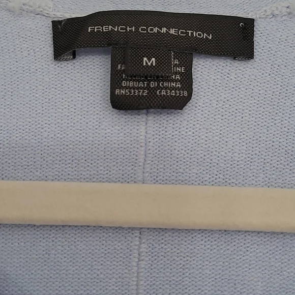 Beautiful light blue sweater by French  Connection in very good condition! M - Picture 2 of 9